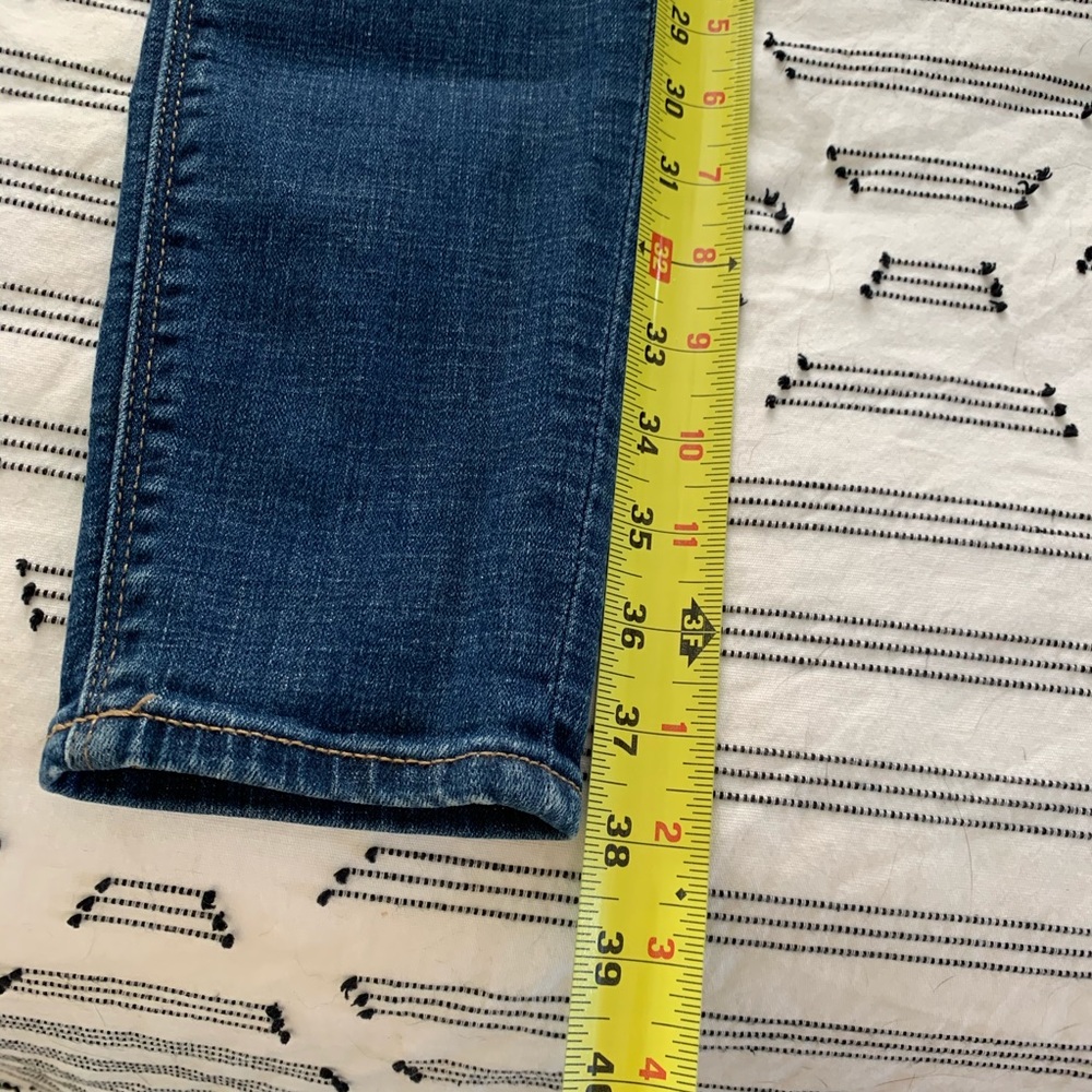 Lucky Brand 🍀 Blue Jeans - Picture 7 of 7